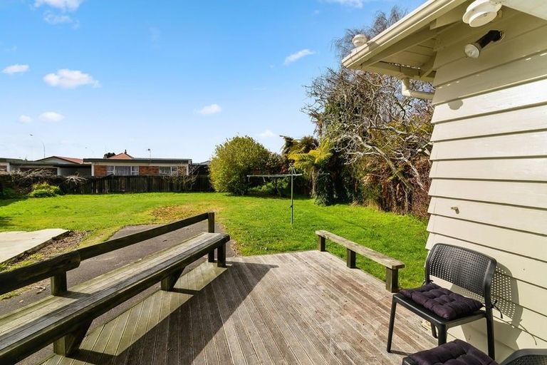 Photo of property in 100 Ranolf Street, Glenholme, Rotorua, 3010