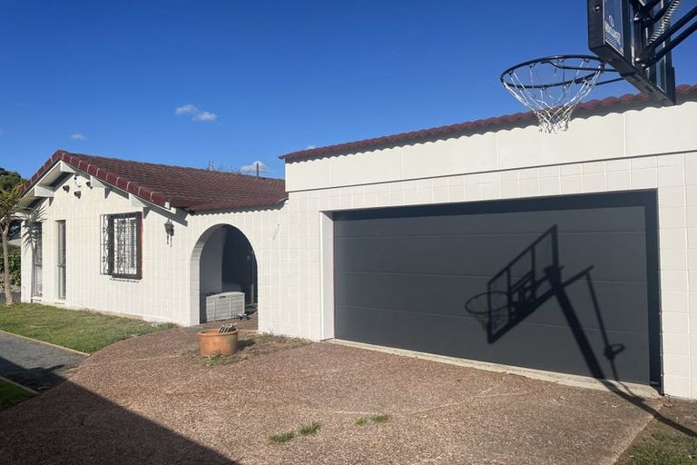 Photo of property in 64 Maxwelton Drive, Mairangi Bay, Auckland, 0630