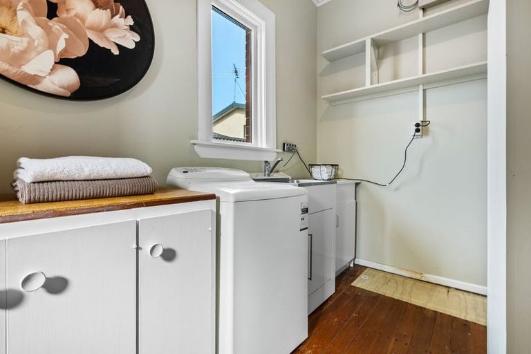 Photo of property in 54 Law Street, Caversham, Dunedin, 9012