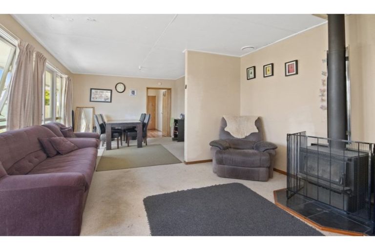 Photo of property in 4 Tawa Place, Waiuku, 2123