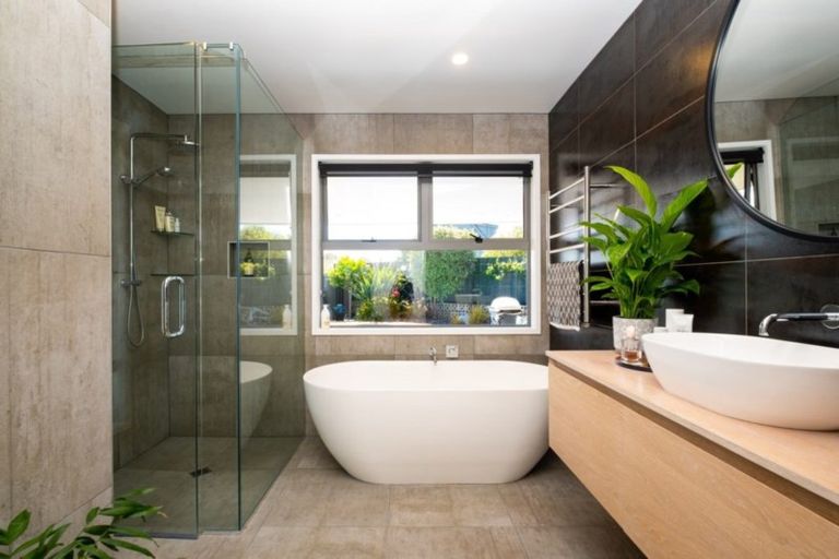 Photo of property in 3 Bruce Place, Bay View, Napier, 4104