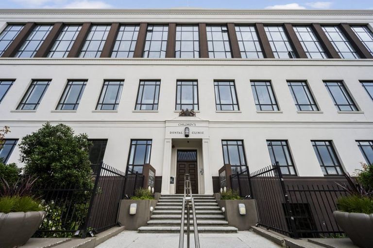 Photo of property in Augusta Apartments, 34/254 Willis Street, Te Aro, Wellington, 6011