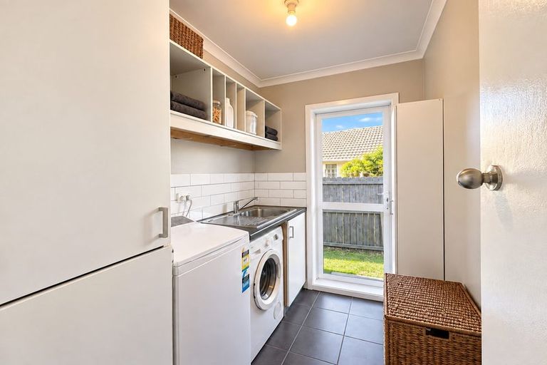 Photo of property in 17 Mortlake Street, Islington, Christchurch, 8042