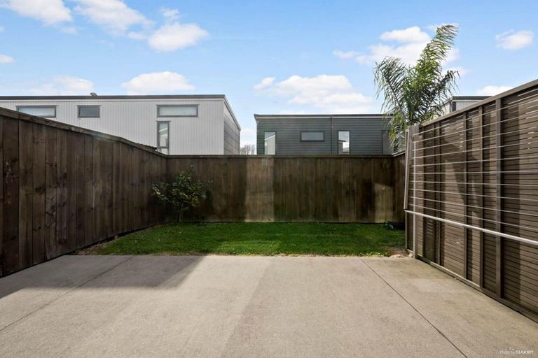 Photo of property in 26 Liquidambar Drive, Hobsonville, Auckland, 0616