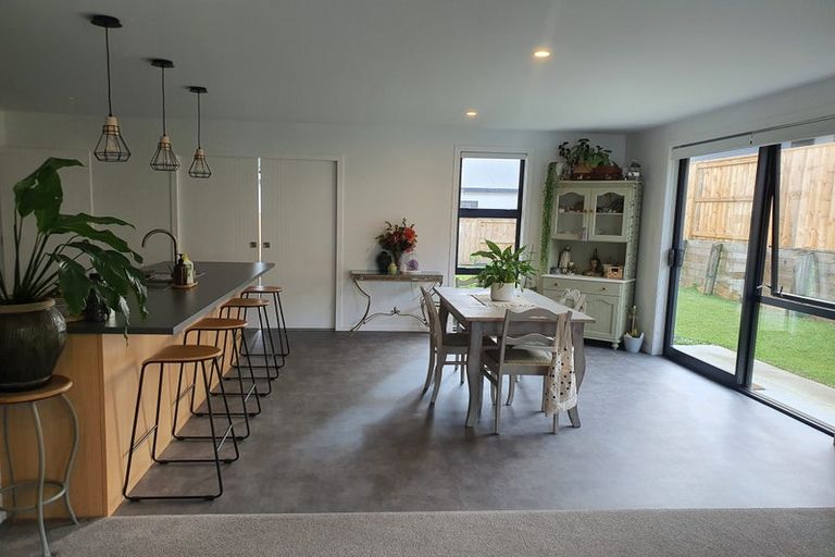 Photo of property in 49b Western Avenue, Omokoroa, 3172