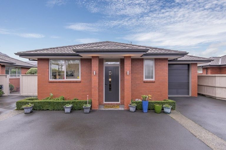 Photo of property in 37b Otara Street, Ilam, Christchurch, 8053