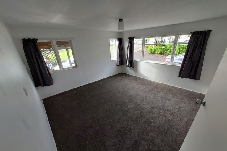 Photo of property in 12 Ohaupo Road, Hamilton Lake, Hamilton, 3204