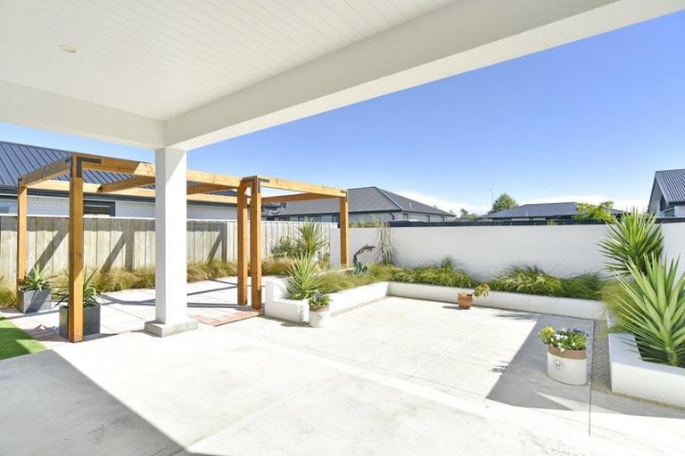 Photo of property in 11 Springbrook Close, Rangiora, 7400