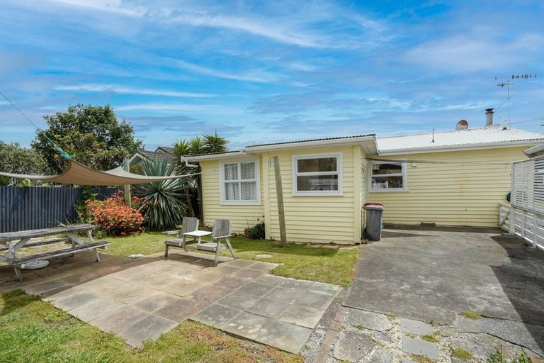 Photo of property in 48 Seabury Avenue, Foxton Beach, Foxton, 4815