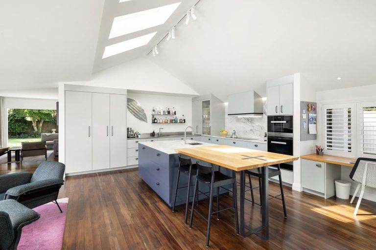 Photo of property in 76 Princes Street, Cambridge, 3434