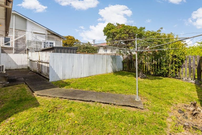 Photo of property in 2/8 James Road, Manurewa, Auckland, 2102