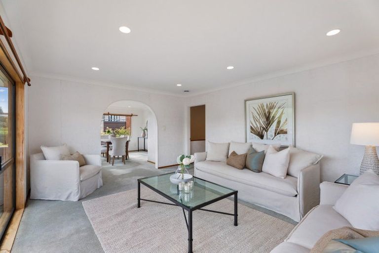 Photo of property in 24 Bayside Drive, Browns Bay, Auckland, 0630