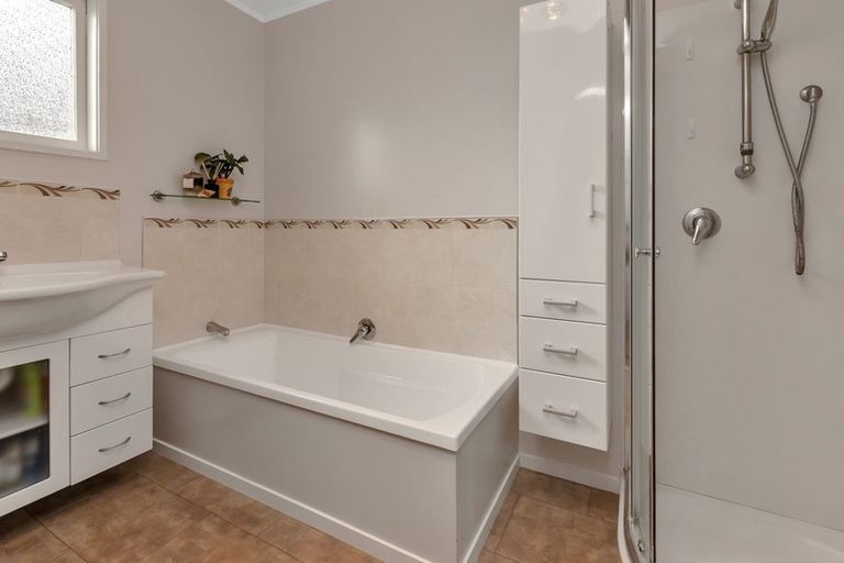 Photo of property in 15 Tanekaha Drive, Parahaki, Whangarei, 0112