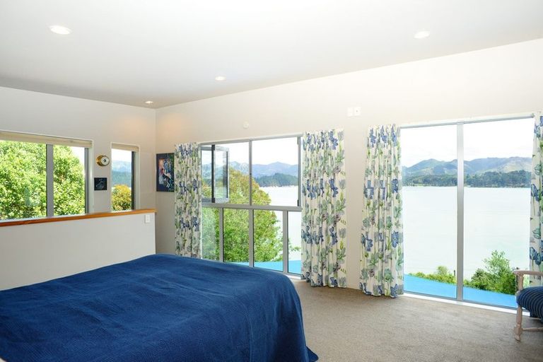 Photo of property in 404 Marine Drive, Charteris Bay, Lyttelton, 8971