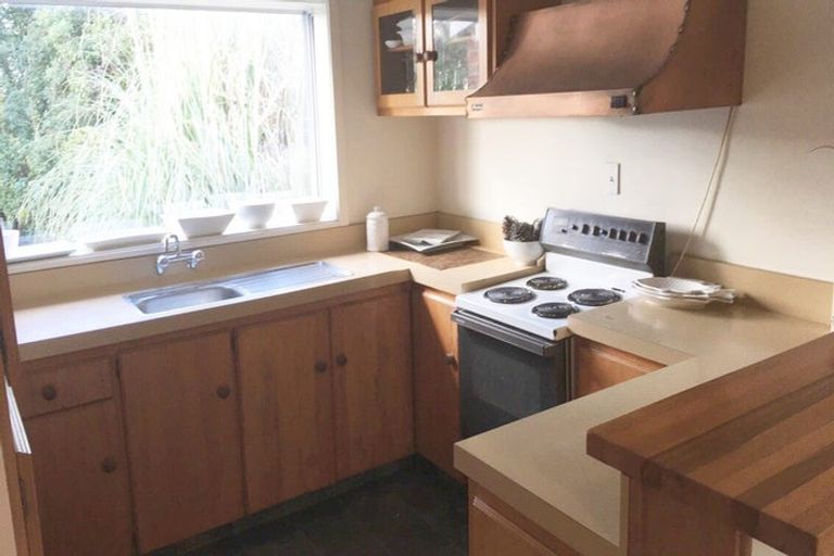 Photo of property in 136 Port Hills Road, Heathcote Valley, Christchurch, 8022