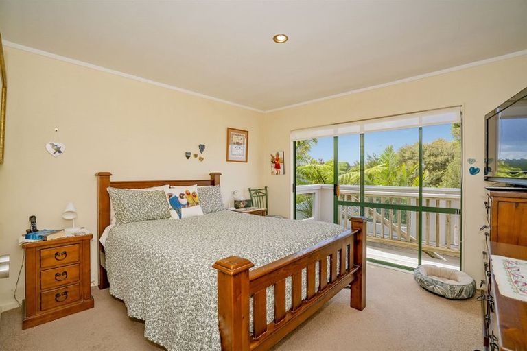 Photo of property in 10 Christa Court, Whitianga, 3510