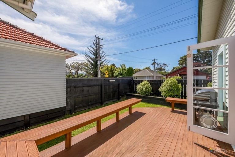 Photo of property in 8 Leighton Avenue, Waiwhetu, Lower Hutt, 5010