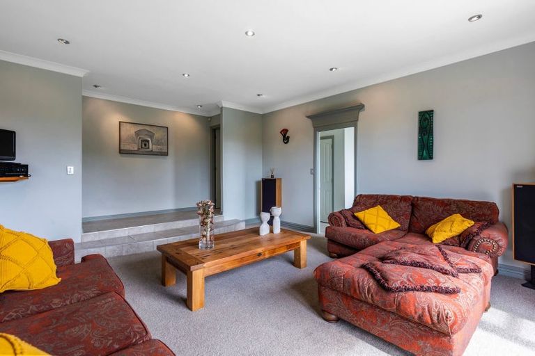 Photo of property in 54 Roy Maloney Drive, Henderson, Auckland, 0612