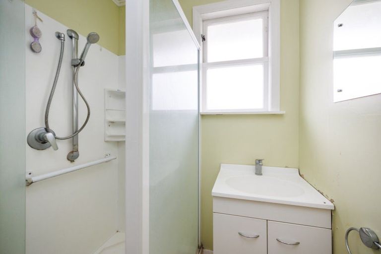 Photo of property in 103 Clyde Crescent, Roslyn, Palmerston North, 4414