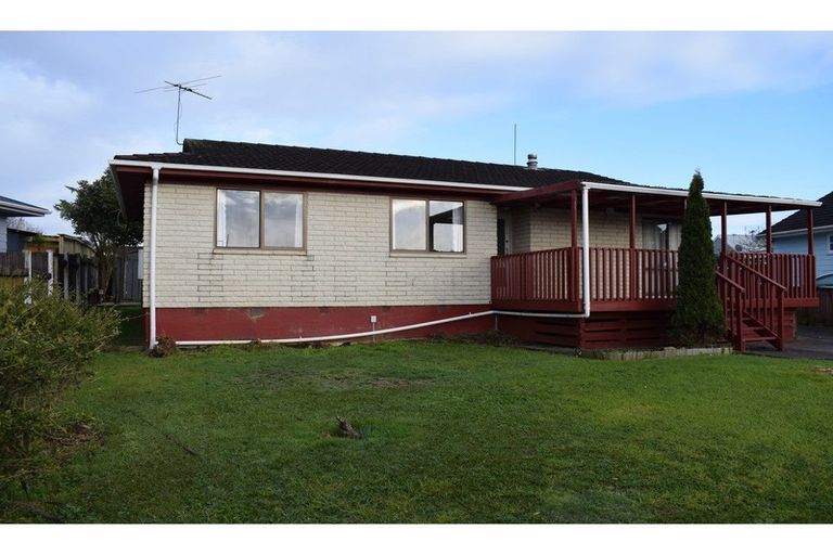 Photo of property in 13 Poutini Place, Manurewa, Auckland, 2102