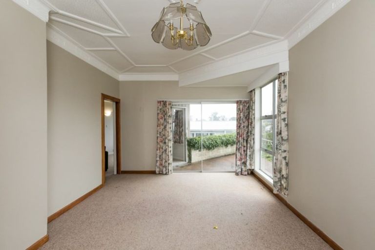 Photo of property in 76 Te Mata Road, Havelock North, 4130