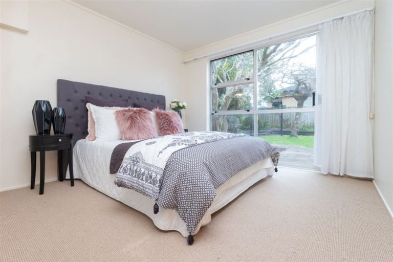 Photo of property in 15b Taylor Terrace, St Andrews, Hamilton, 3200