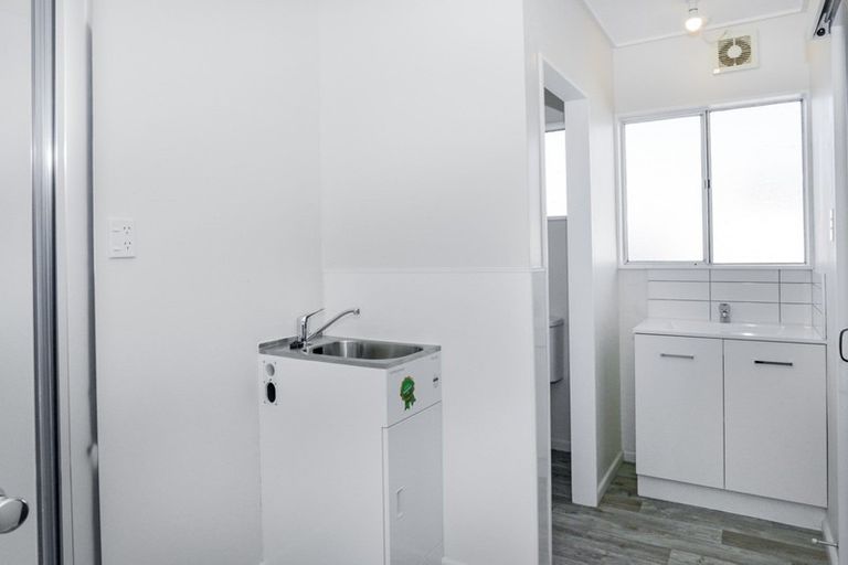 Photo of property in 1/404 Ikanui Road, Frimley, Hastings, 4120