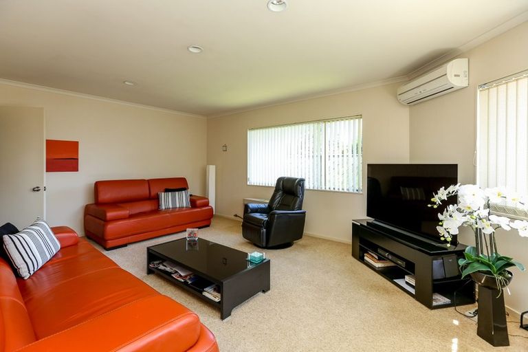 Photo of property in 301 Huatoki Street, Upper Vogeltown, New Plymouth, 4310