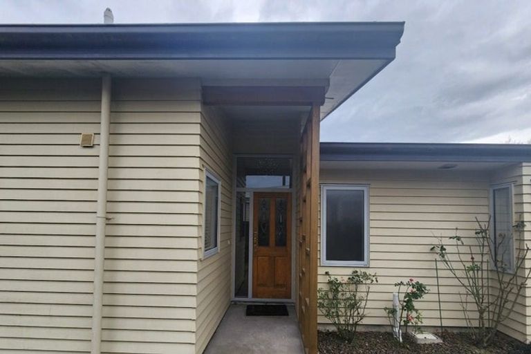 Photo of property in 6a Brixton Street, Islington, Christchurch, 8042