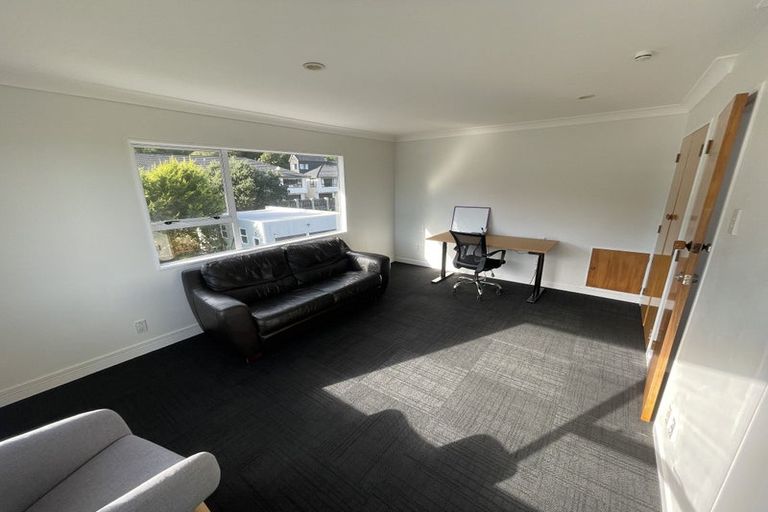 Photo of property in 116 Mana Esplanade, Paremata, Porirua, 5026