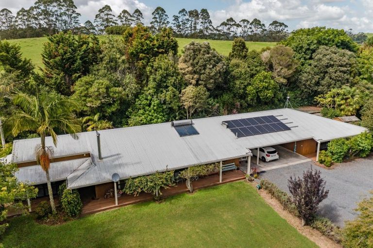 Photo of property in 49 Riddell Road, Kerikeri, 0230