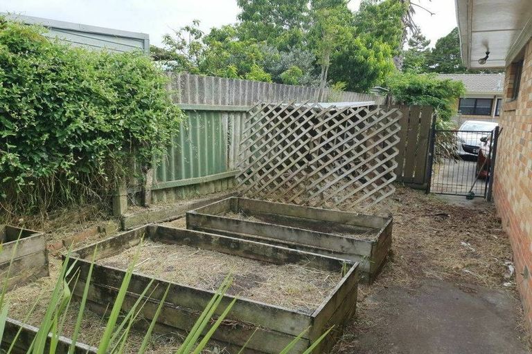 Photo of property in 1/31 Halver Road, Hillpark, Auckland, 2102