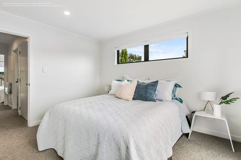 Photo of property in 5 Wallace Road, Mangere Bridge, Auckland, 2022