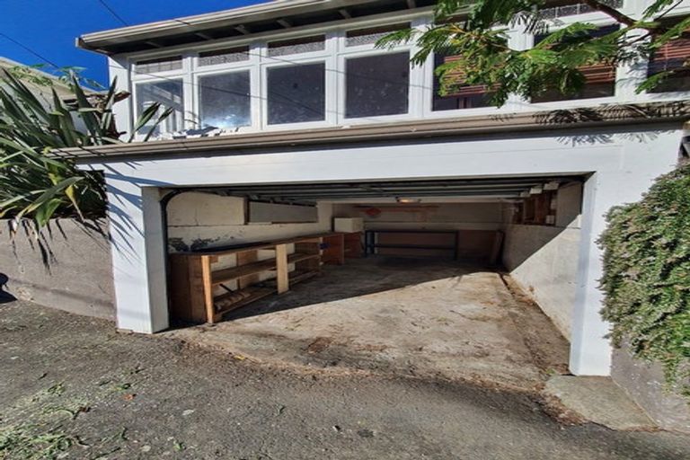 Photo of property in 24 Baden Road, Hataitai, Wellington, 6021