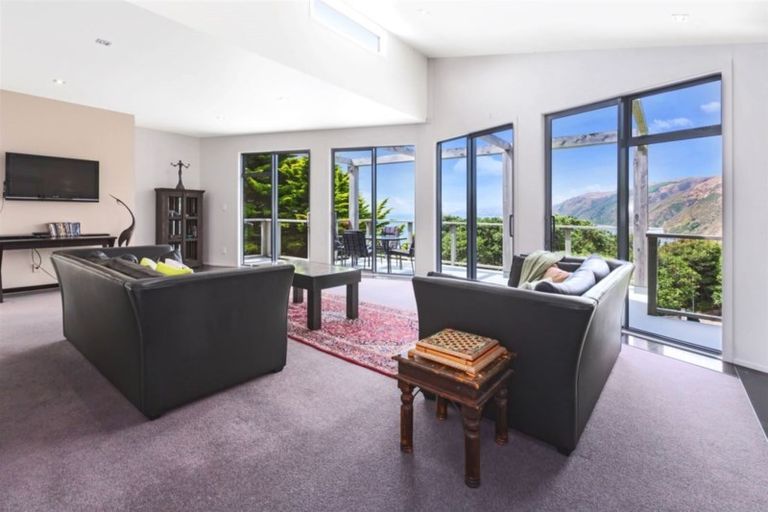 Photo of property in 7a Rawhiti Road, Pukerua Bay, 5026