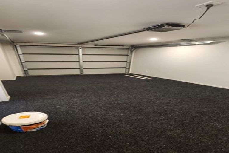 Photo of property in 29 Korokio Lane, Henderson, Auckland, 0612