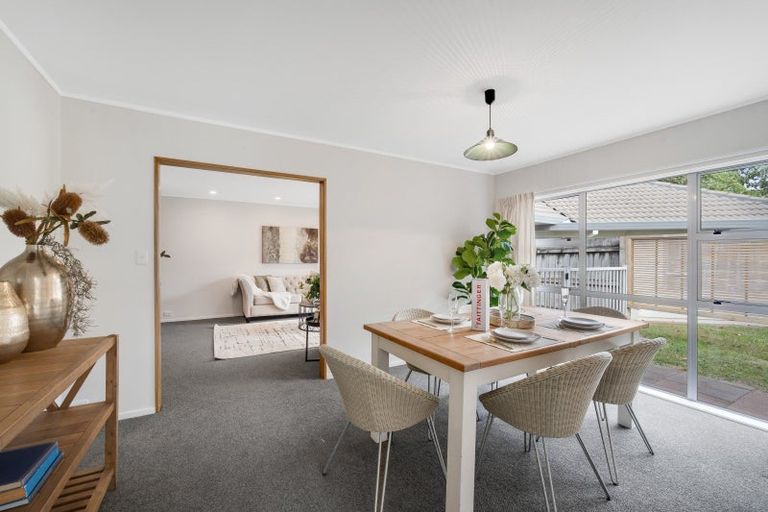 Photo of property in 66 Golfland Drive, Golflands, Auckland, 2013