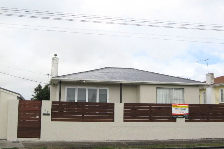 Photo of property in 39 Tokomaru Street, Welbourn, New Plymouth, 4312