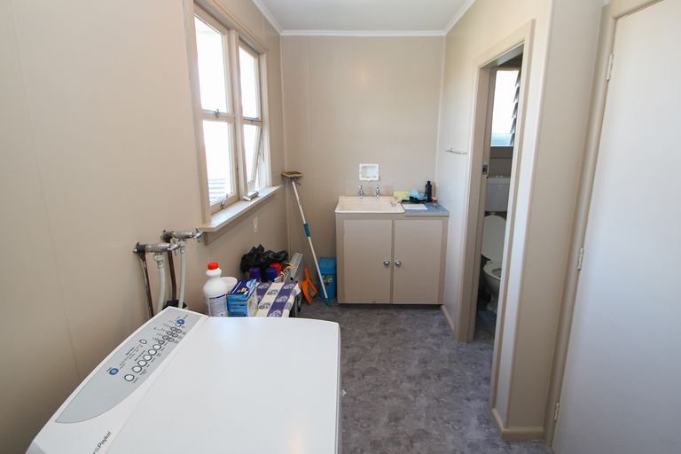 Photo of property in 43 Stuart Street, Holmes Hill, Oamaru, 9401