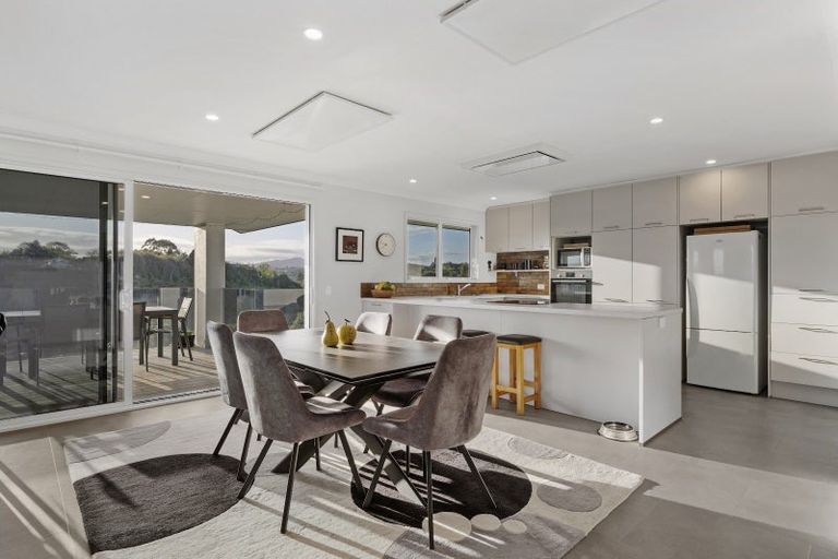 Photo of property in 177 Penetaka Heights, Pyes Pa, Tauranga, 3112