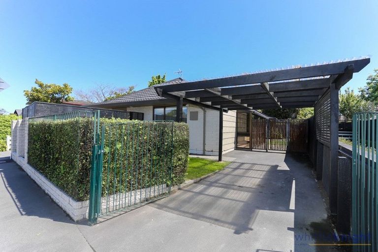 Photo of property in 1/15b Clyde Road, Upper Riccarton, Christchurch, 8041