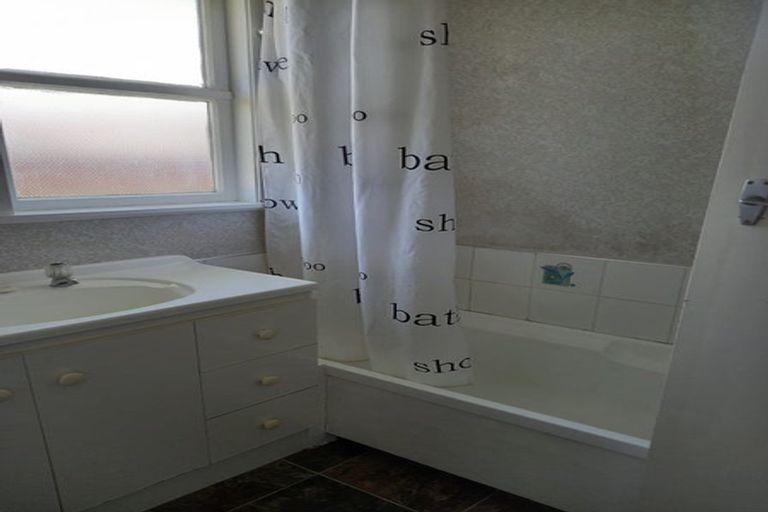 Photo of property in 12 Hurley Place, Awapuni, Palmerston North, 4412