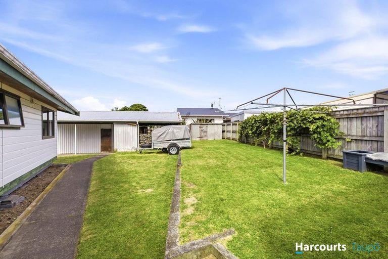 Photo of property in 6 Newberry Place, Richmond Heights, Taupo, 3330