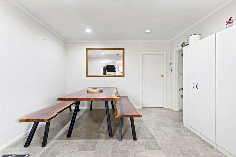 Photo of property in 111a Clevedon Road, Papakura, 2110