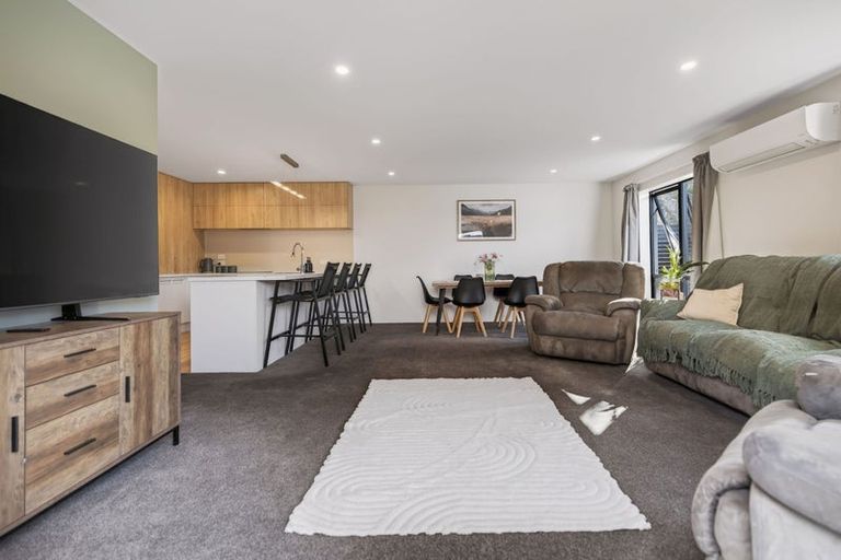 Photo of property in 3 Packhorse Lane, Arthurs Point, Queenstown, 9371