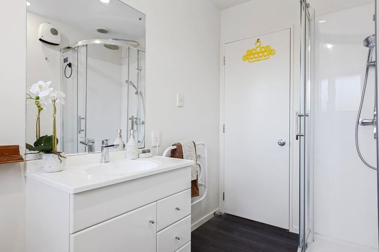 Photo of property in 26 Whiteleigh Avenue, Addington, Christchurch, 8024