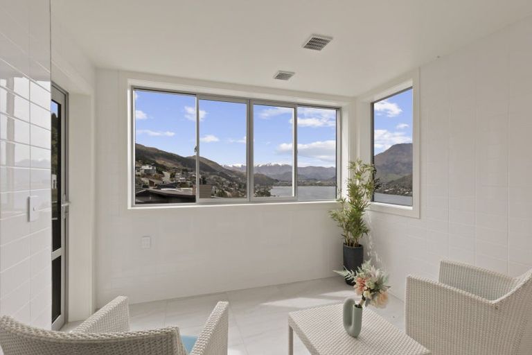 Photo of property in 75 Hensman Road, Queenstown, 9300