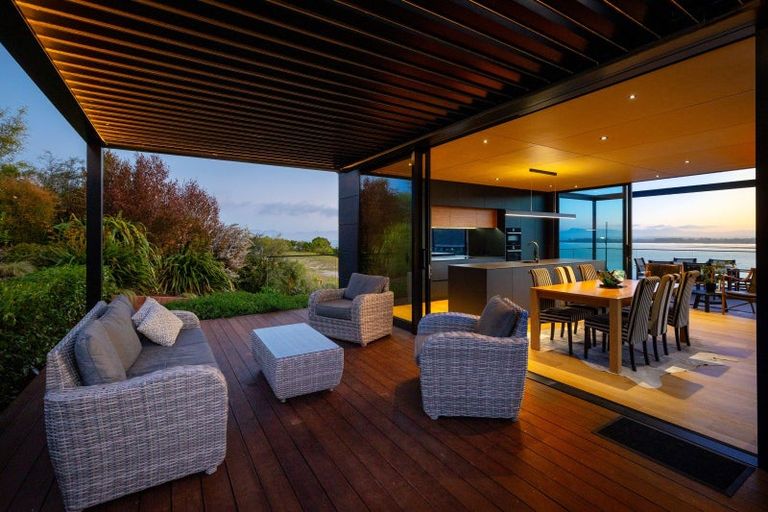 Photo of property in 21 Talisman Heights, Kaiteriteri, Motueka, 7197