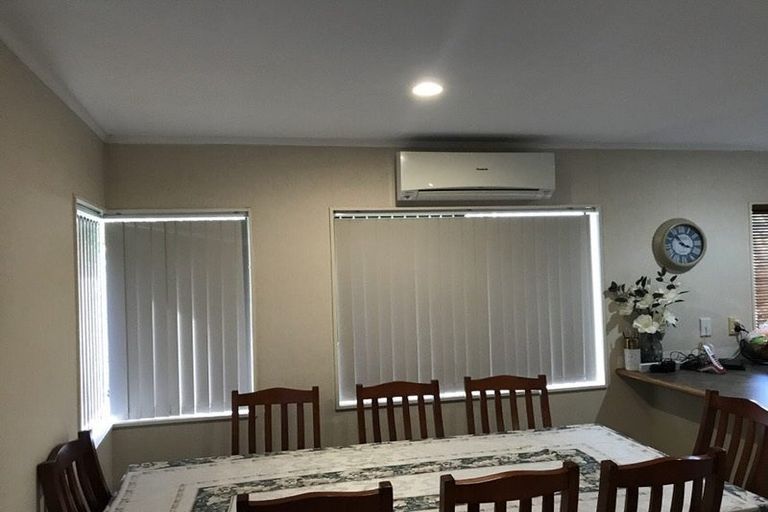 Photo of property in 7a Menen Place, Manurewa, Auckland, 2105