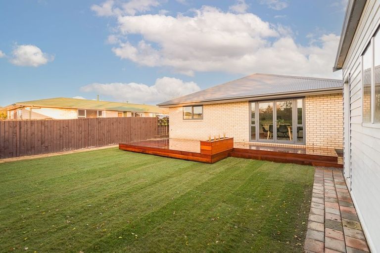 Photo of property in 61 Veitches Road, Casebrook, Christchurch, 8051